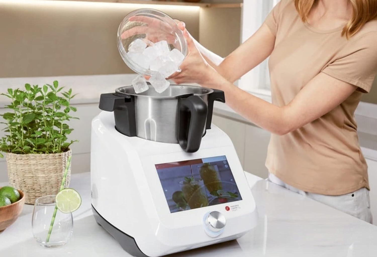 Küchenmaschine mit Kochfunktion "Monsieur Cuisine Smart" von Monsieur Cuisine